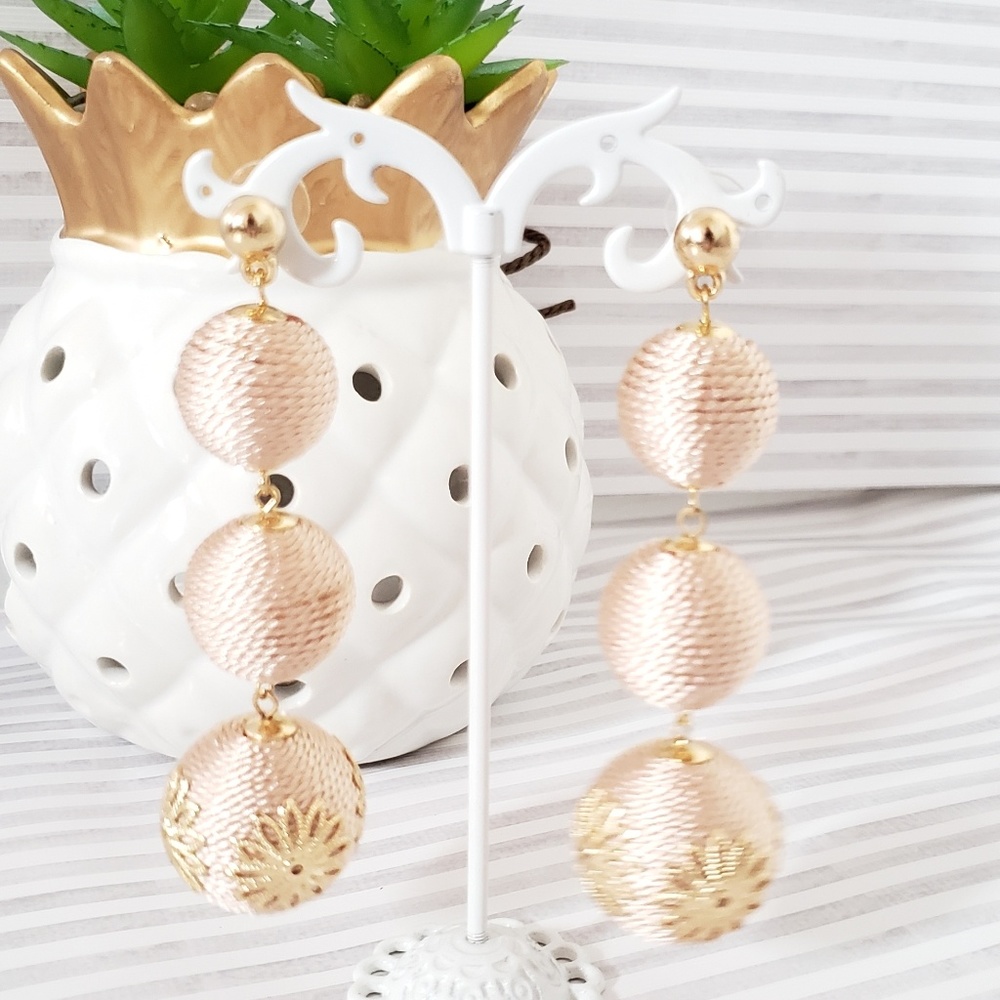Beige bon bon earrings, beaded balls earrings, - Picture 2 of 5